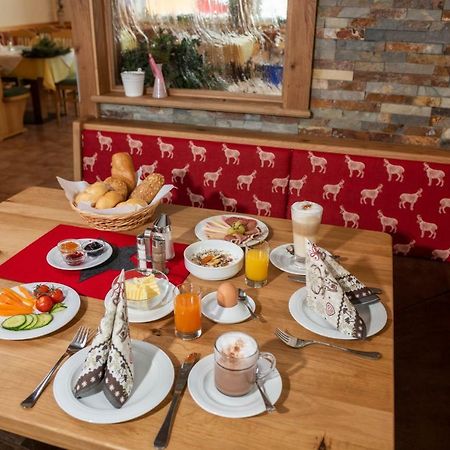 Hotel & Appartement Auerhahn اوبرتاورن المظهر الخارجي الصورة