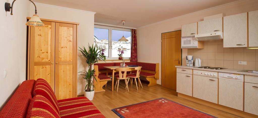 Hotel & Appartement Auerhahn اوبرتاورن المظهر الخارجي الصورة